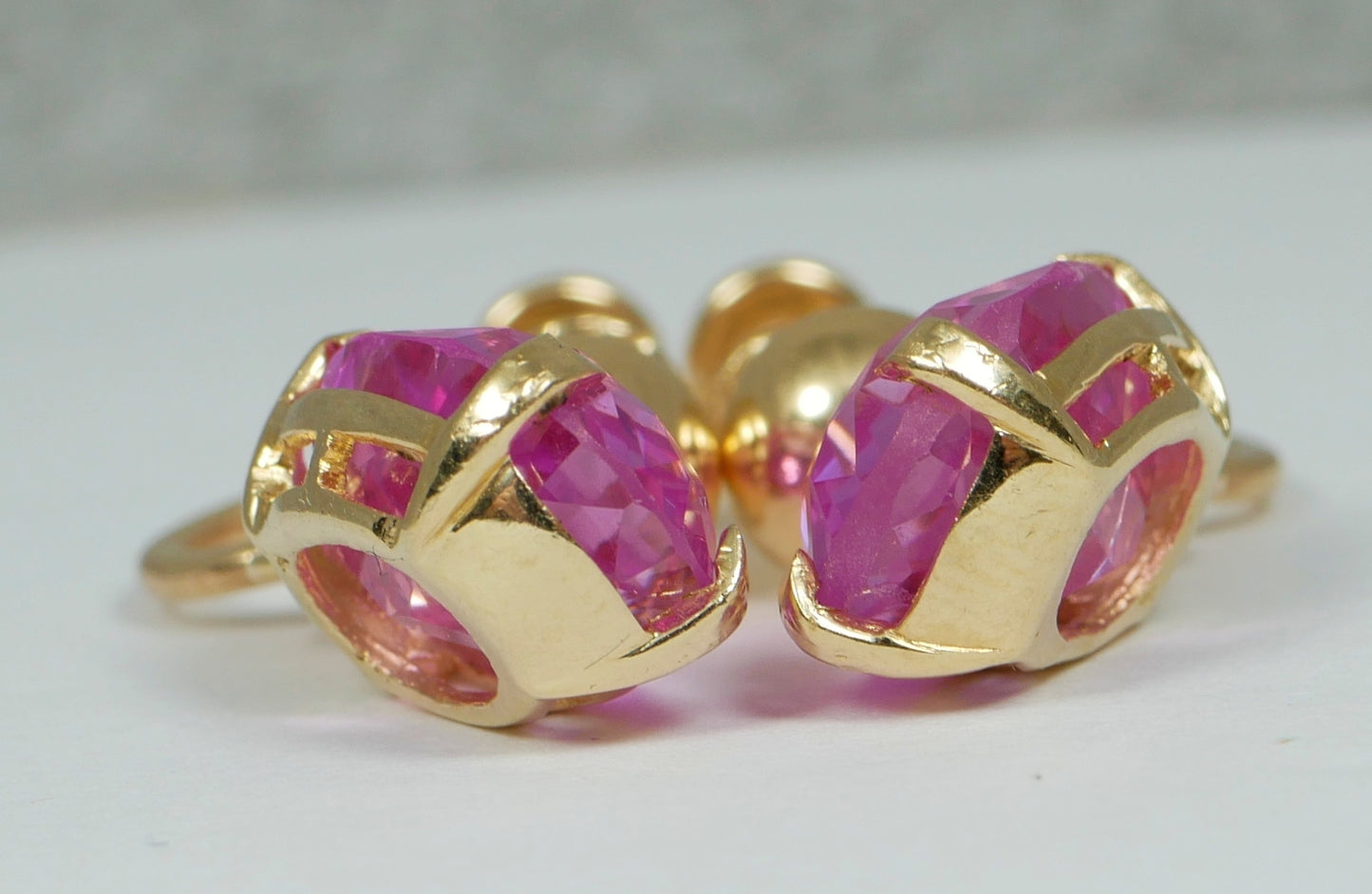 Vintage Pair of Solid 14ct Yellow Gold Pink Sapphire French Screw Earrings Set