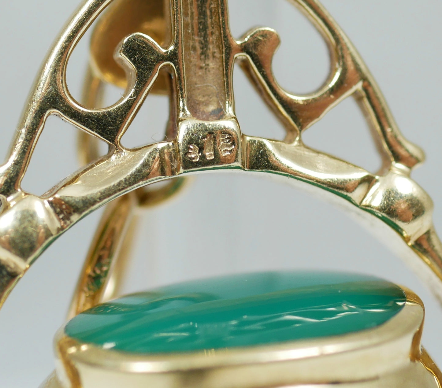 Italian Solid 9ct Yellow Gold Large 45mm Agate Onyx Spinner Fob Necklace Pendant