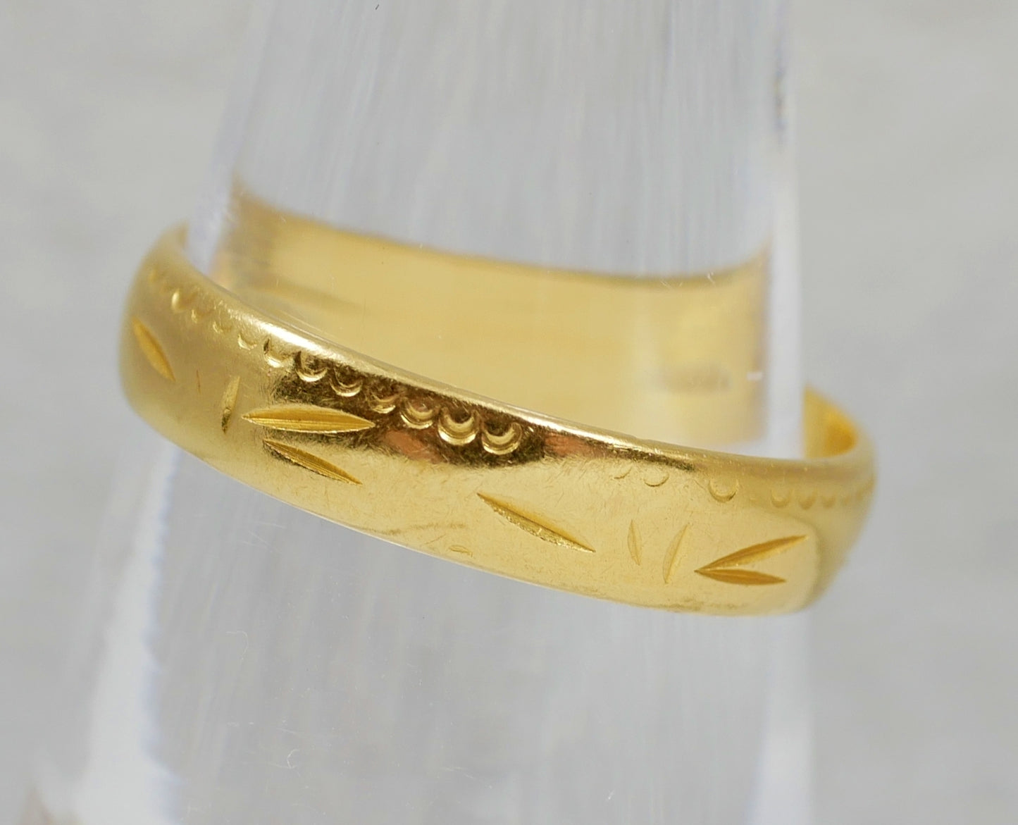 Vintage 1966 English Solid 22ct Yellow Gold 4mm Wedding Band Ring Size 6 L 51