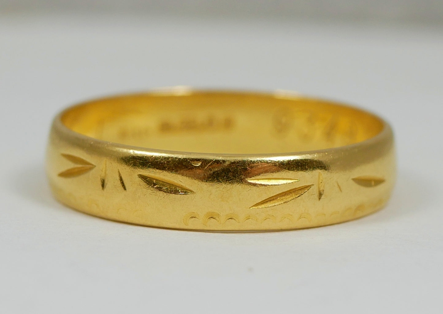 Vintage 1966 English Solid 22ct Yellow Gold 4mm Wedding Band Ring Size 6 L 51
