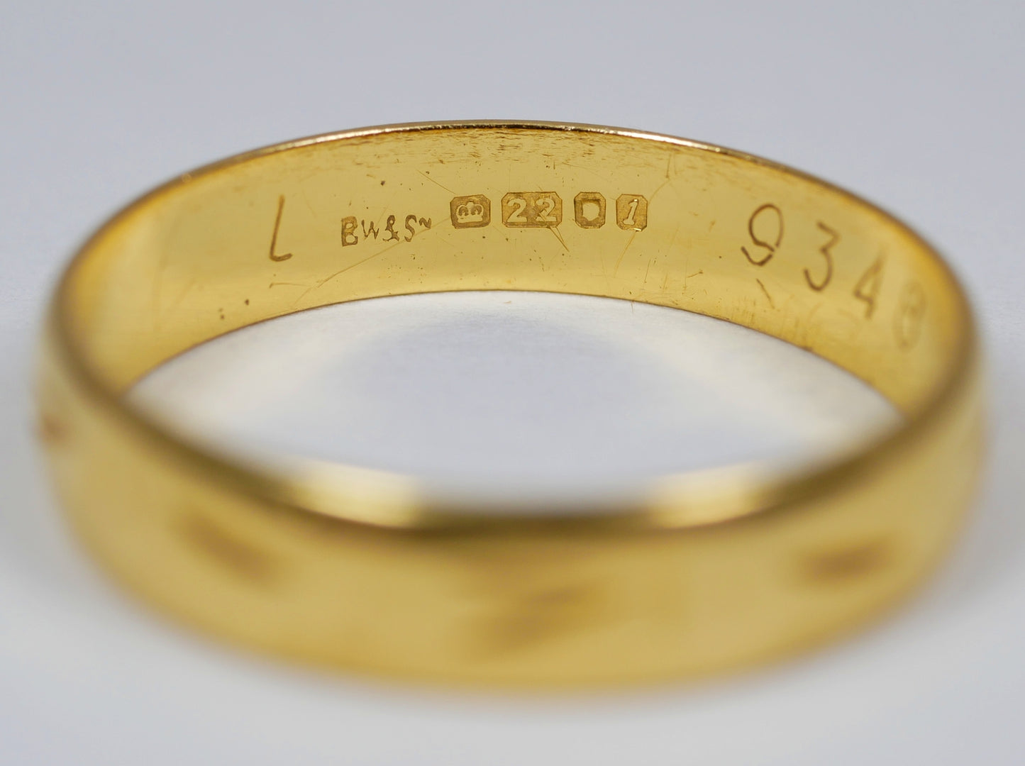 Vintage 1966 English Solid 22ct Yellow Gold 4mm Wedding Band Ring Size 6 L 51
