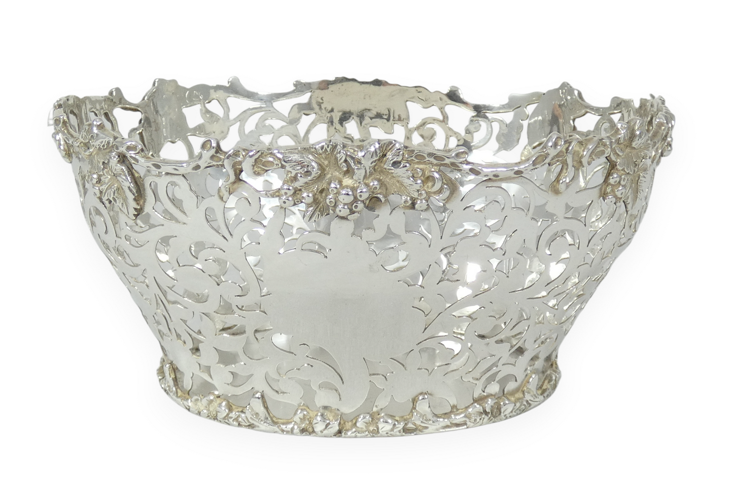 Antique Edwardian 1901 Sterling Silver Pierced Bread Basket Serving Bowl Grape