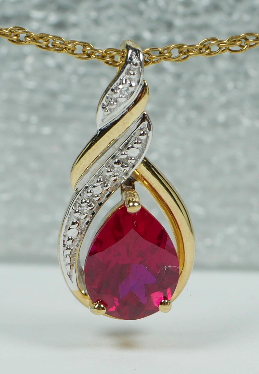 Solid 9ct Yellow Gold Pear Cut 1.81ct Ruby & Diamond 21mm Necklace Pendant 375