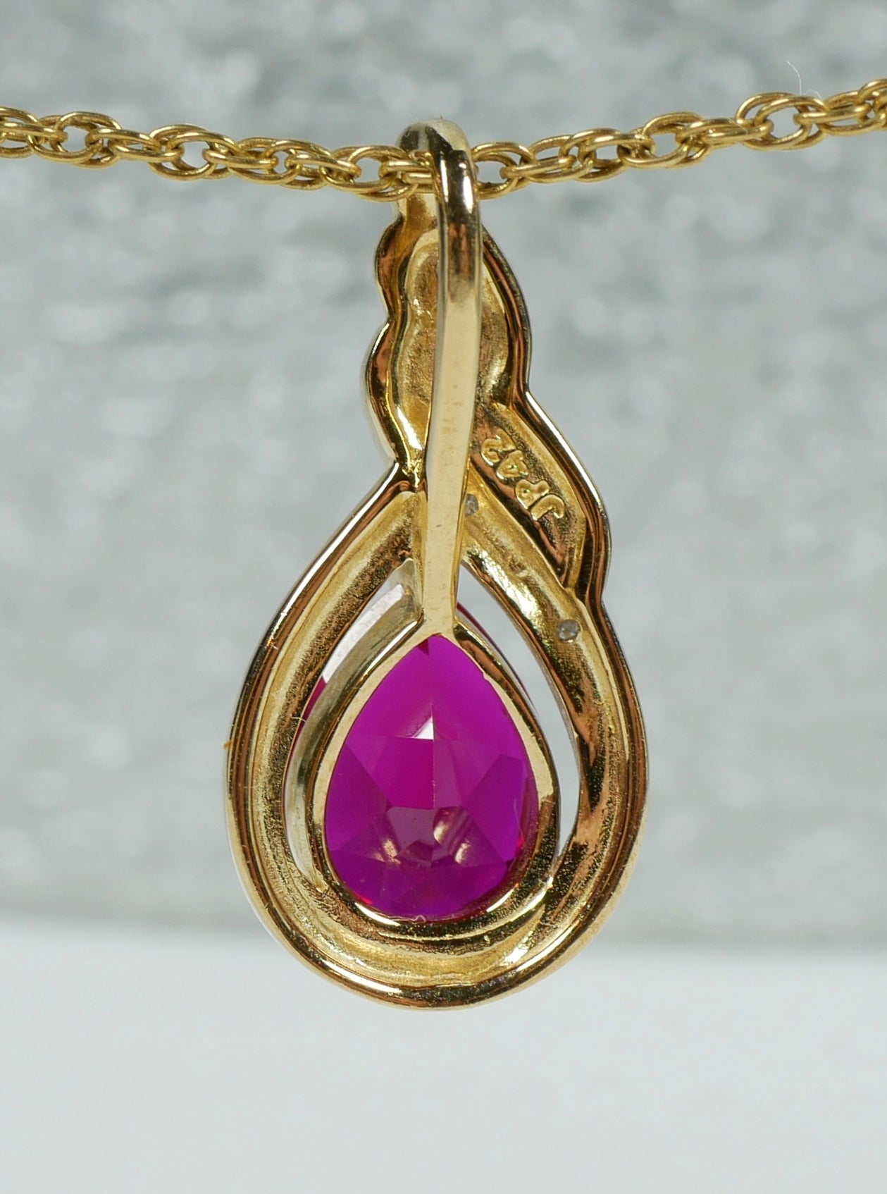 Solid 9ct Yellow Gold Pear Cut 1.81ct Ruby & Diamond 21mm Necklace Pendant 375