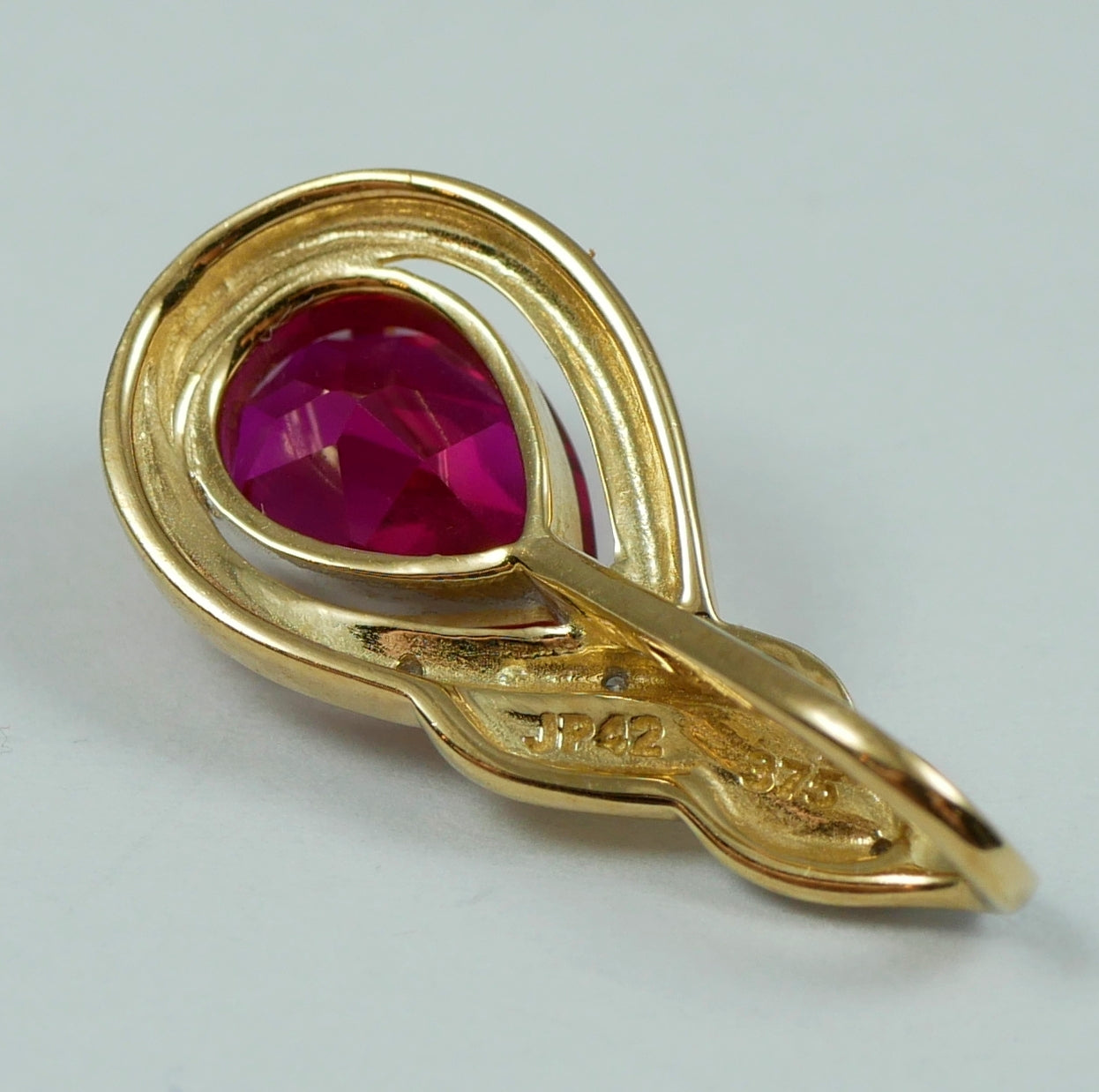 Solid 9ct Yellow Gold Pear Cut 1.81ct Ruby & Diamond 21mm Necklace Pendant 375