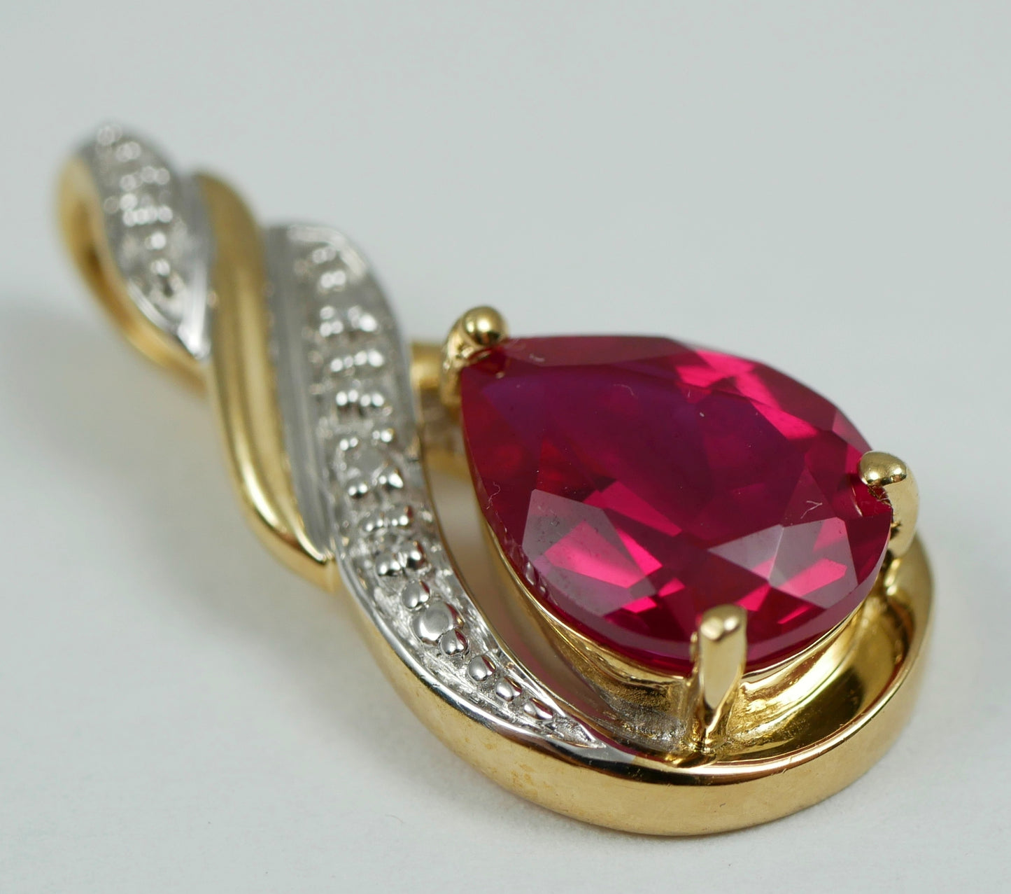 Solid 9ct Yellow Gold Pear Cut 1.81ct Ruby & Diamond 21mm Necklace Pendant 375