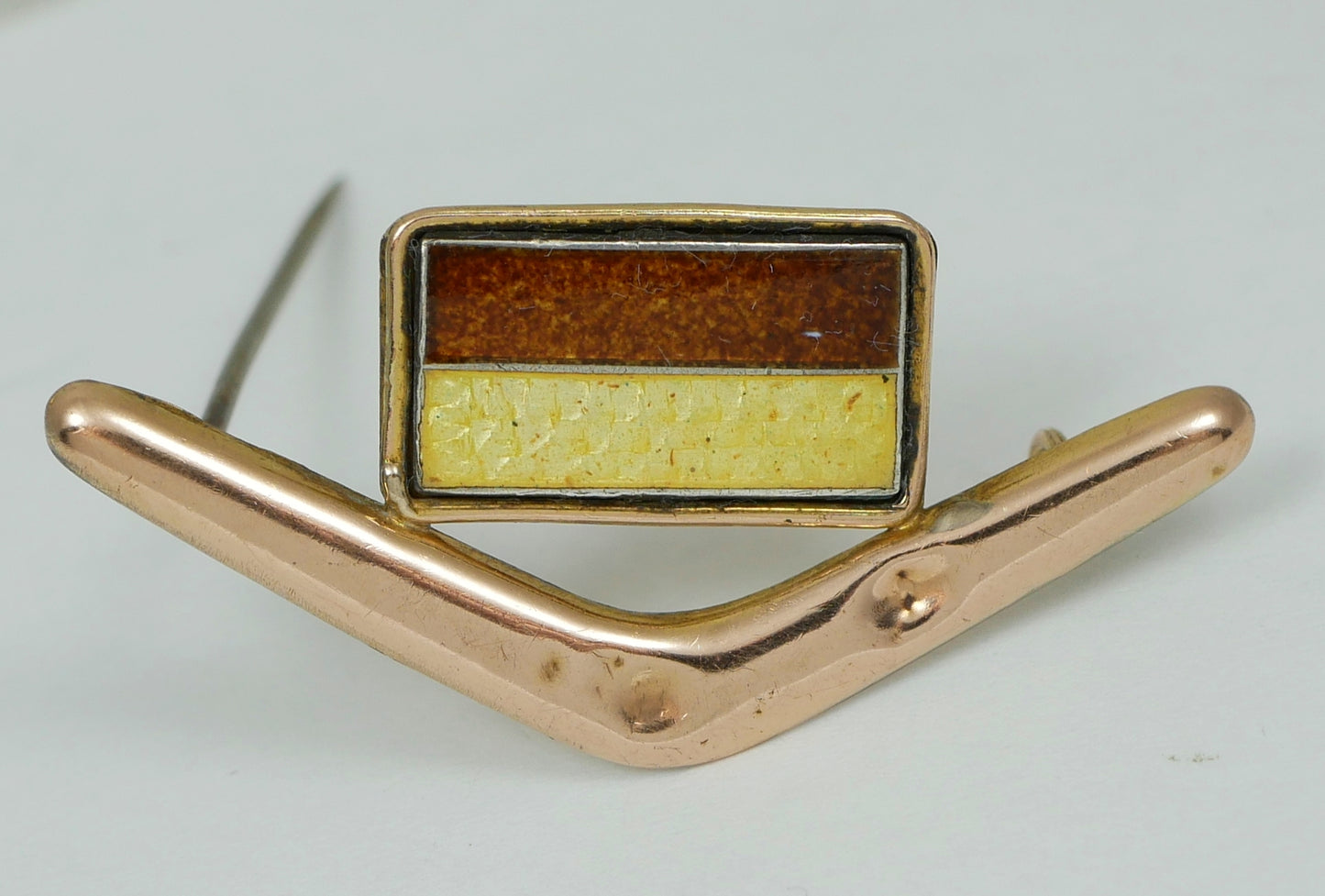 Antique WWI 9ct Gold AIF 31 Infantry Battalion Colour Patch Boomerang Brooch Pin