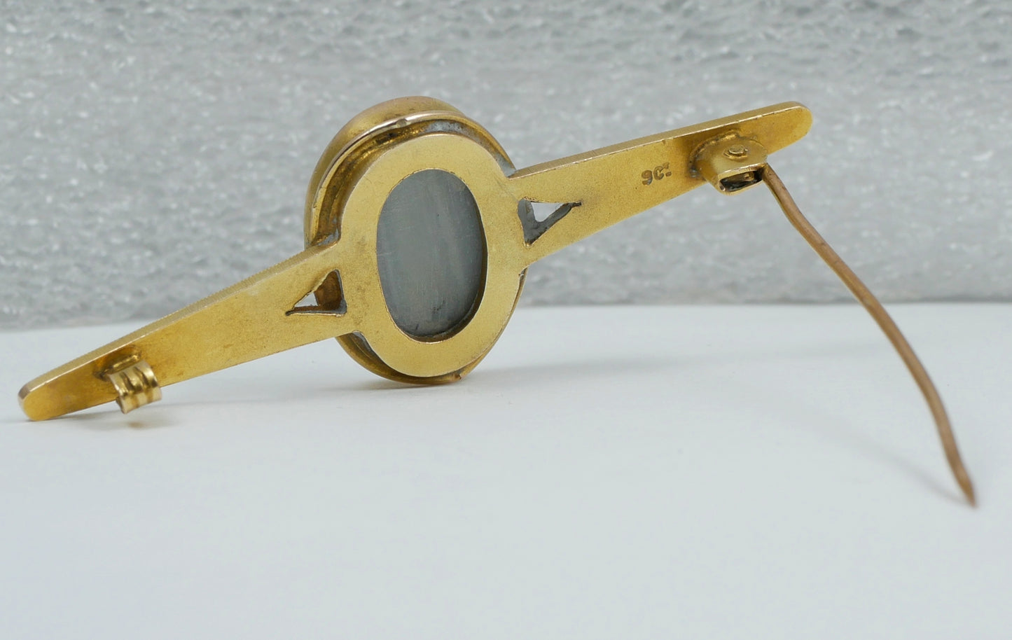 Antique Vintage Art Deco Solid 9ct Yellow Gold Black Opal Doublet Bar Brooch Pin