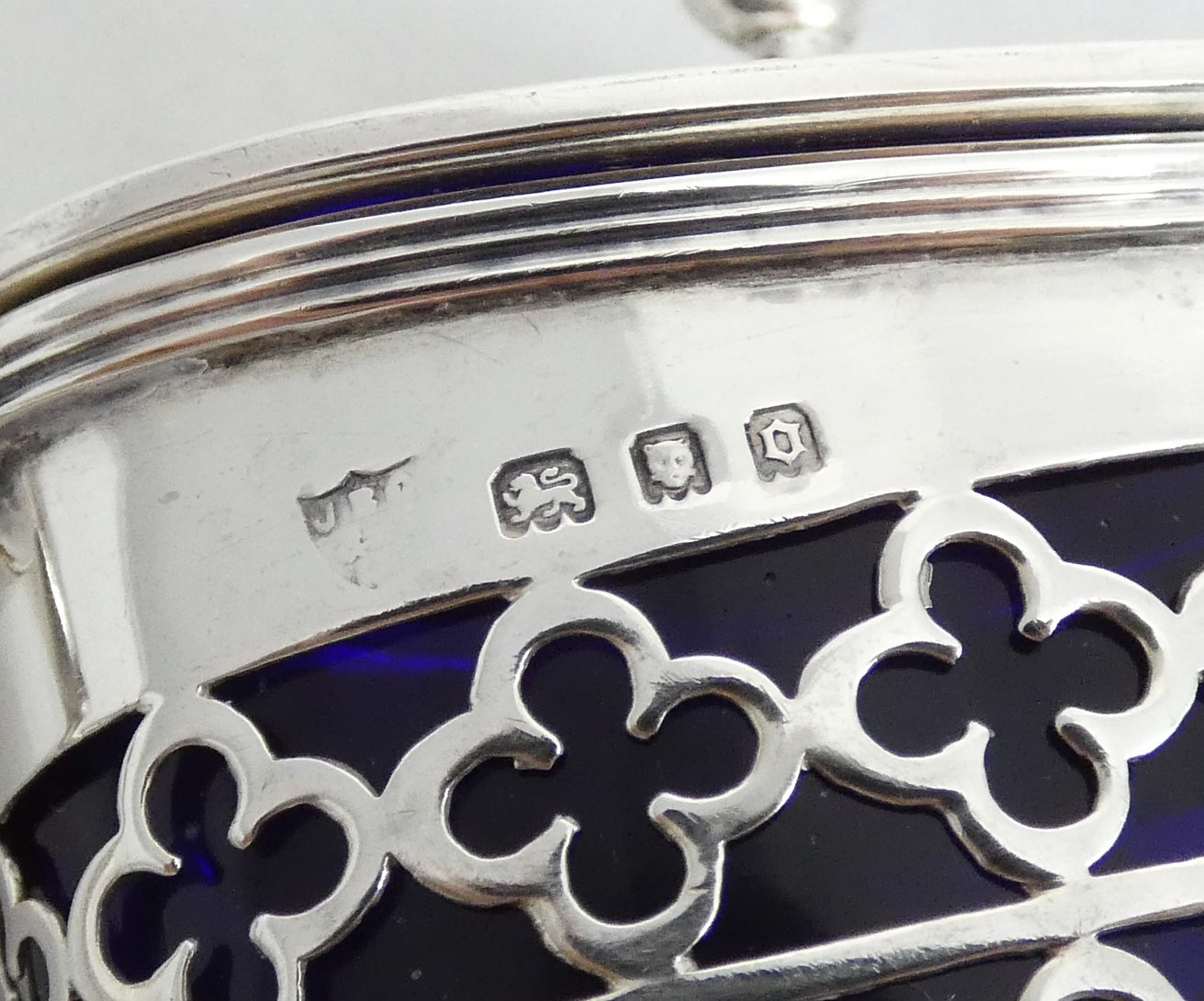 Antique Art Deco 1929 Sterling Silver & Blue Glass Mustard Pot Trefoil Pierced