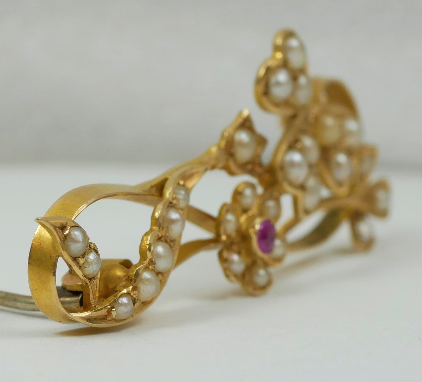 Antique Edwardian 1910 Solid 15ct Yellow Gold Pink Ruby & Seed Pearl Brooch Pin