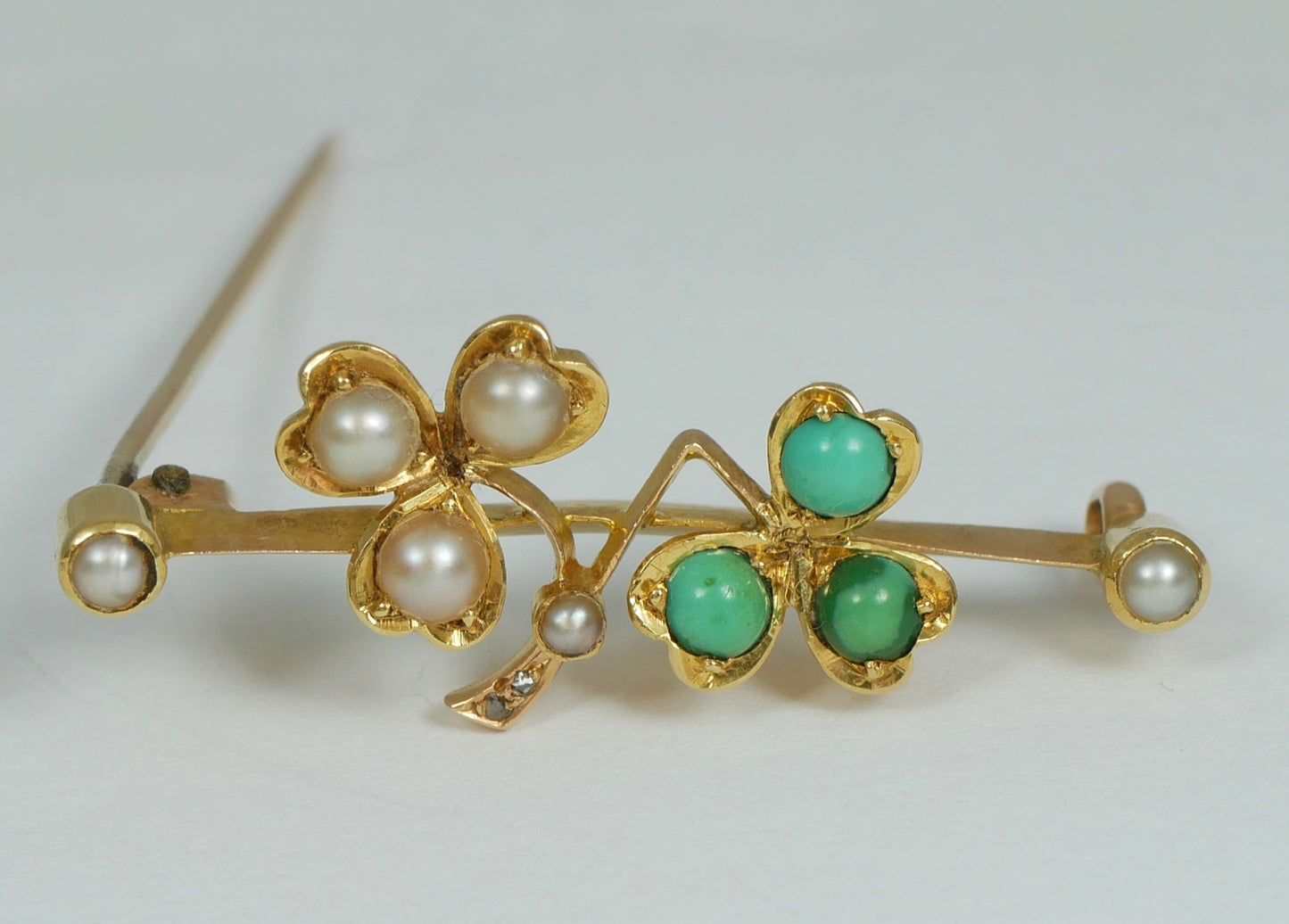 Antique Victorian Boxed 18ct Yellow Gold Turquoise Diamond Pearl Shamrock Brooch