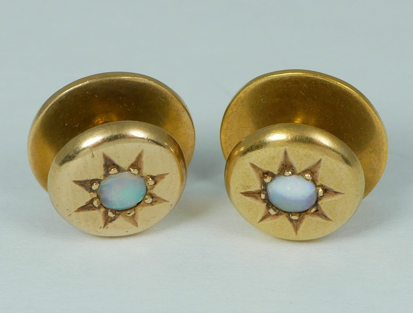 Antique Victorian Pair of 18ct Yellow Gold Crystal Opal Collar Shirt Studs Stud
