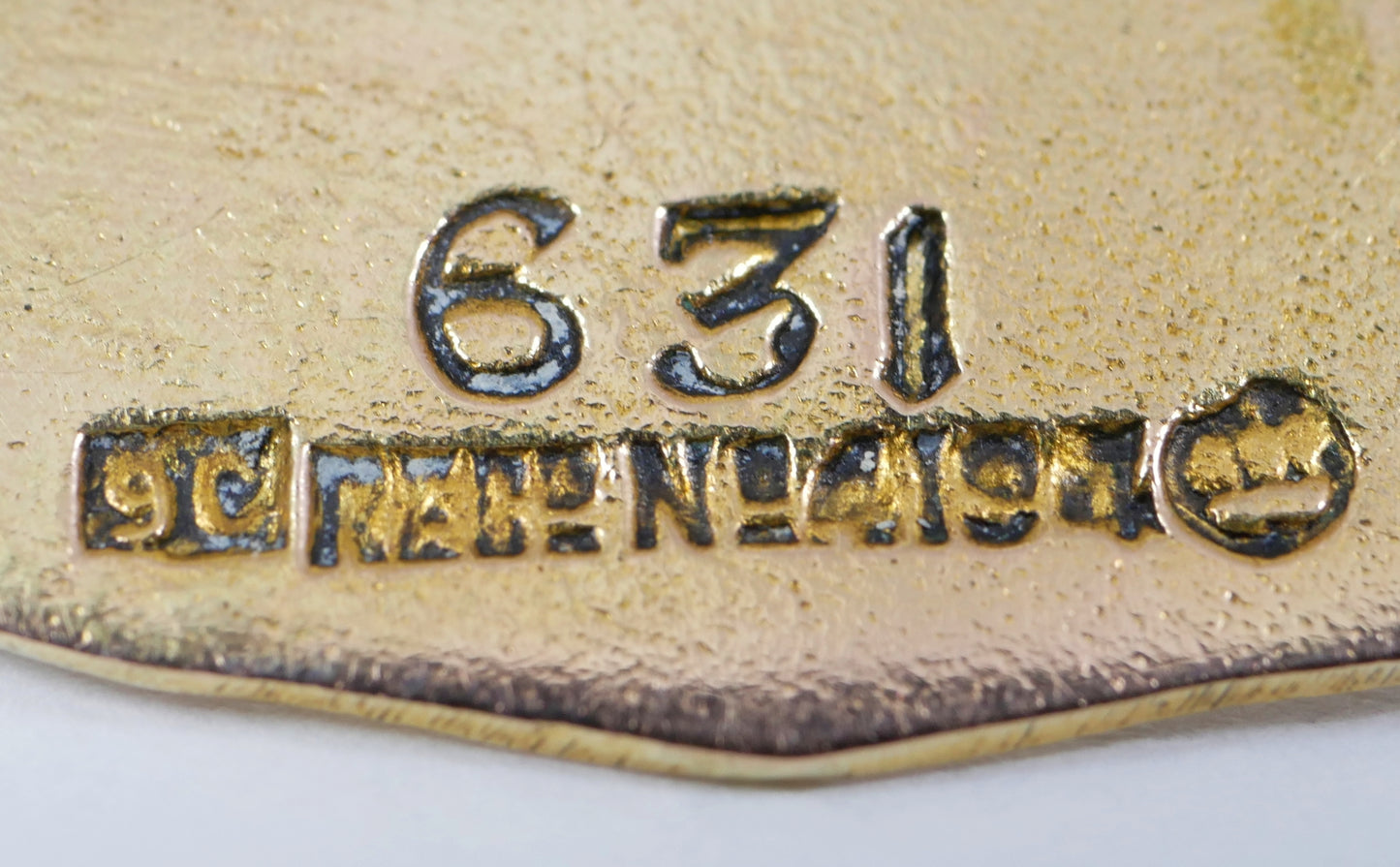 Antique Solid 9ct Yellow Gold Prince Alfred College Adelaide Pendant Medal Crest