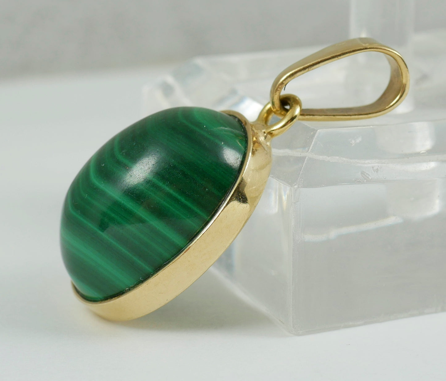 Solid 9ct Yellow Gold 19.32ct Green Malachite Oval Cabochon Necklace Pendant 375