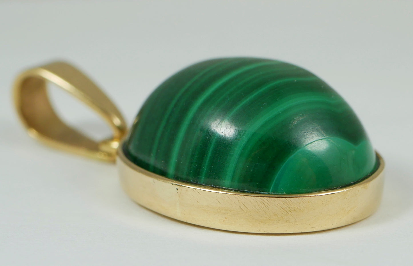 Solid 9ct Yellow Gold 19.32ct Green Malachite Oval Cabochon Necklace Pendant 375