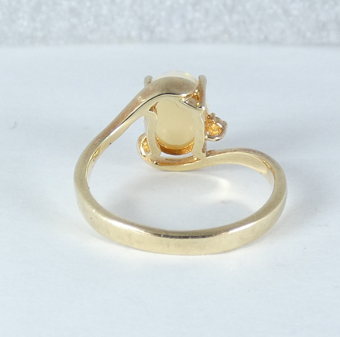 Solid 14ct Yellow Gold Solid White Fire Opal & Diamond Dress Ring Size 7 N 54