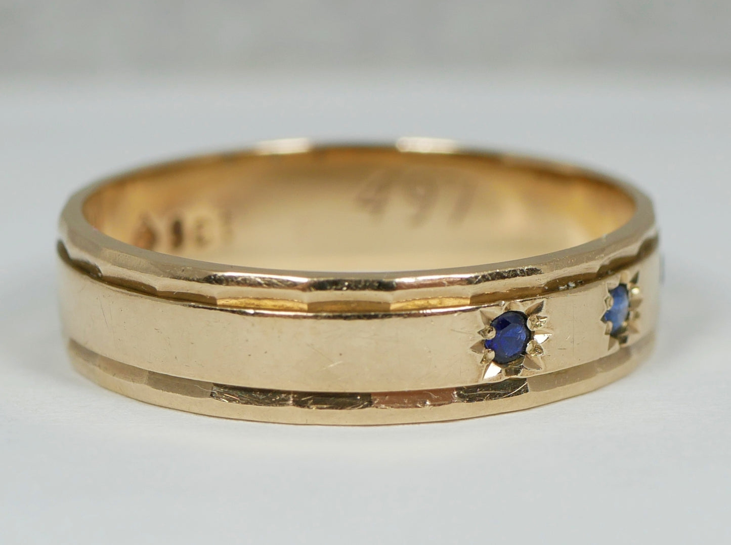 Vintage Solid 9ct Yellow Gold Blue Sapphire Wedding Band Dress Ring Size 8 P 56