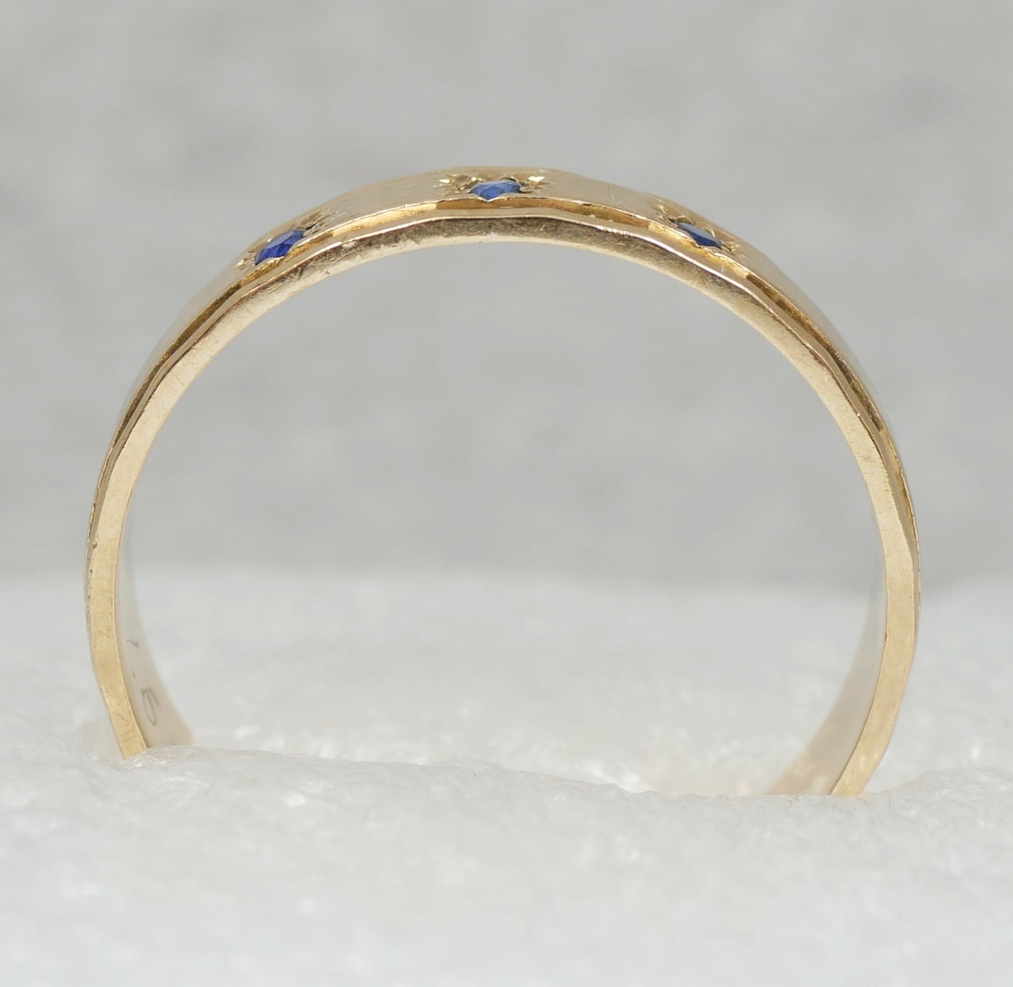 Vintage Solid 9ct Yellow Gold Blue Sapphire Wedding Band Dress Ring Size 8 P 56