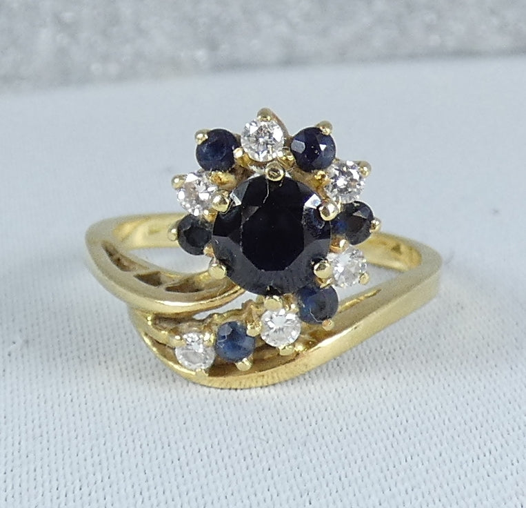 Vintage Solid 18ct Yellow Gold Sapphire & Diamond Dress Ring Size 6.5 M 52