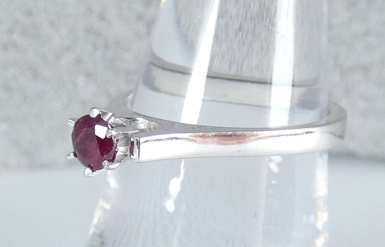 Solid 18ct White Gold 4mm Natural 0.17ct Ruby Solitaire Dress Ring Size 7 N 54
