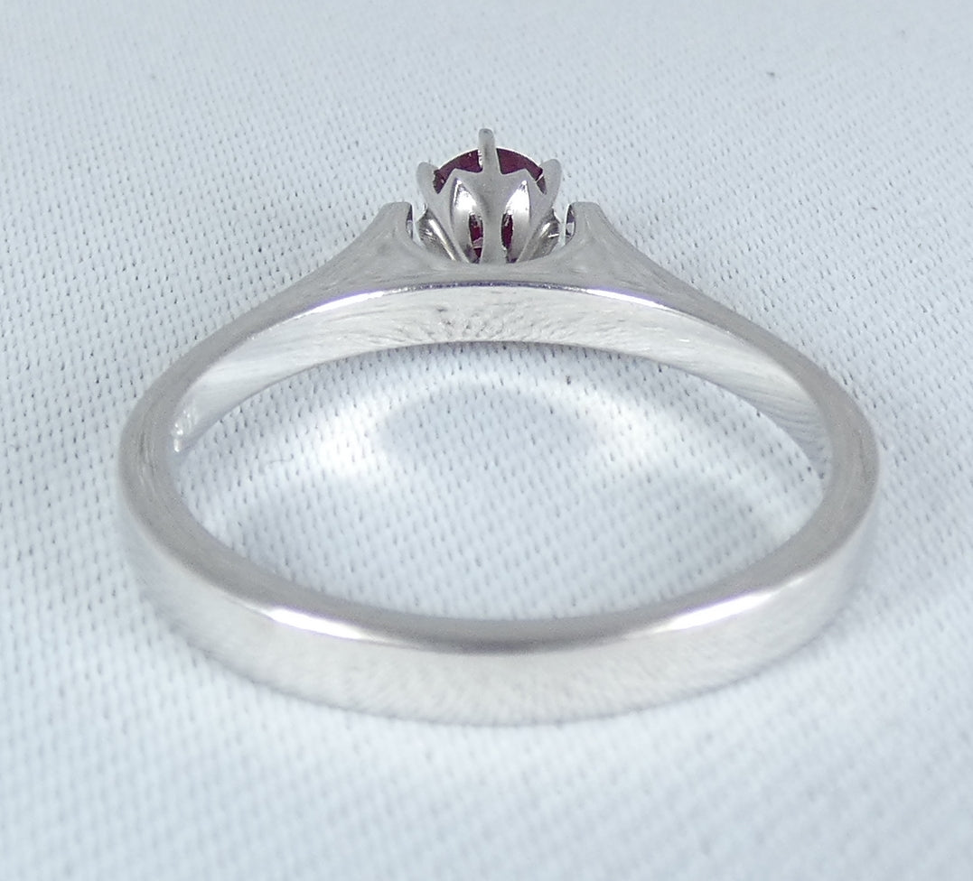 Solid 18ct White Gold 4mm Natural 0.17ct Ruby Solitaire Dress Ring Size 7 N 54