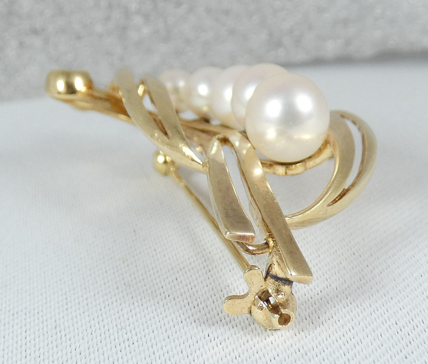 Vintage Large Solid 14ct Yellow Gold Mikimoto 5 Akoya Pearl Brooch Pin Japan 585
