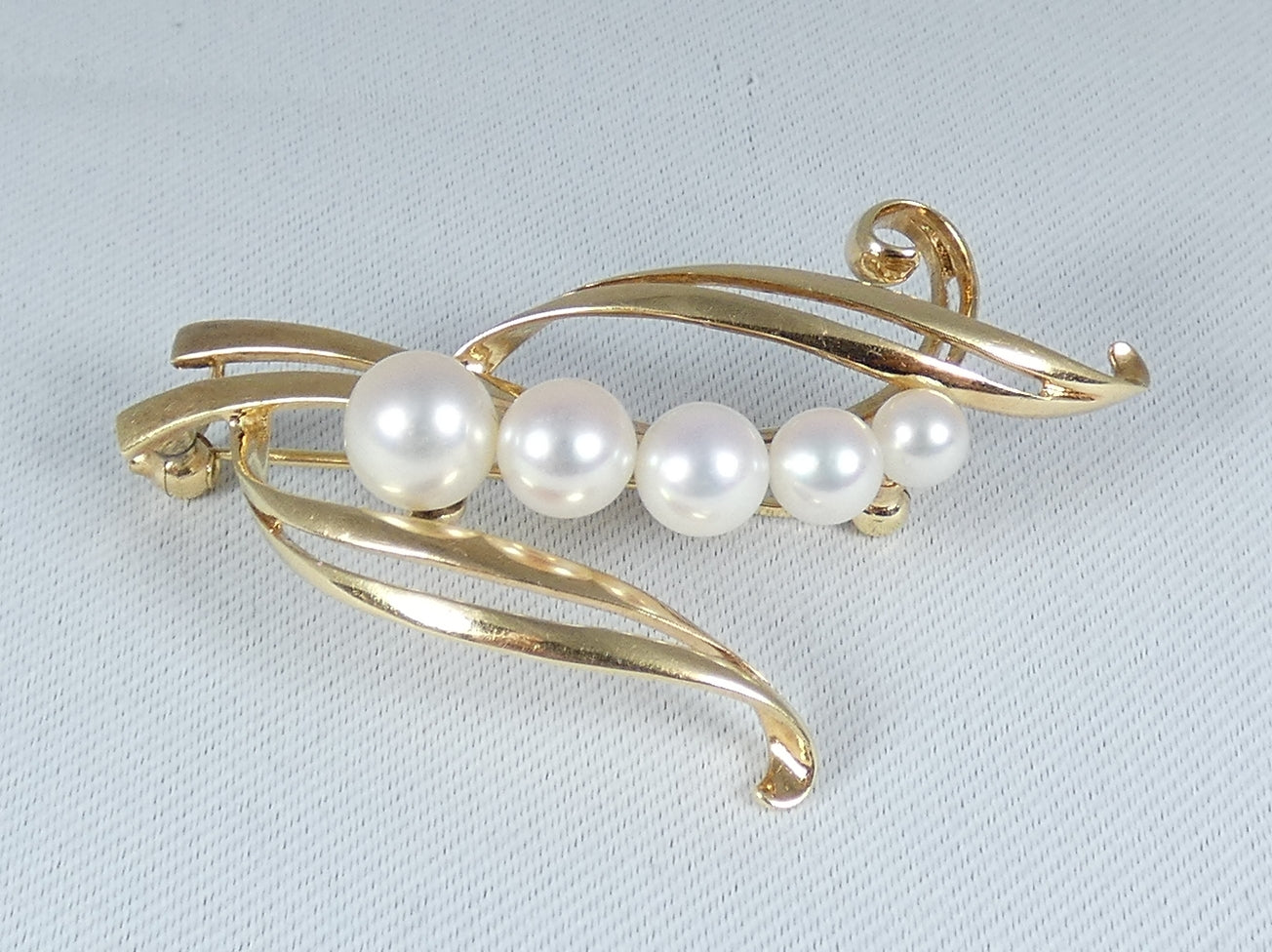 Vintage Large Solid 14ct Yellow Gold Mikimoto 5 Akoya Pearl Brooch Pin Japan 585