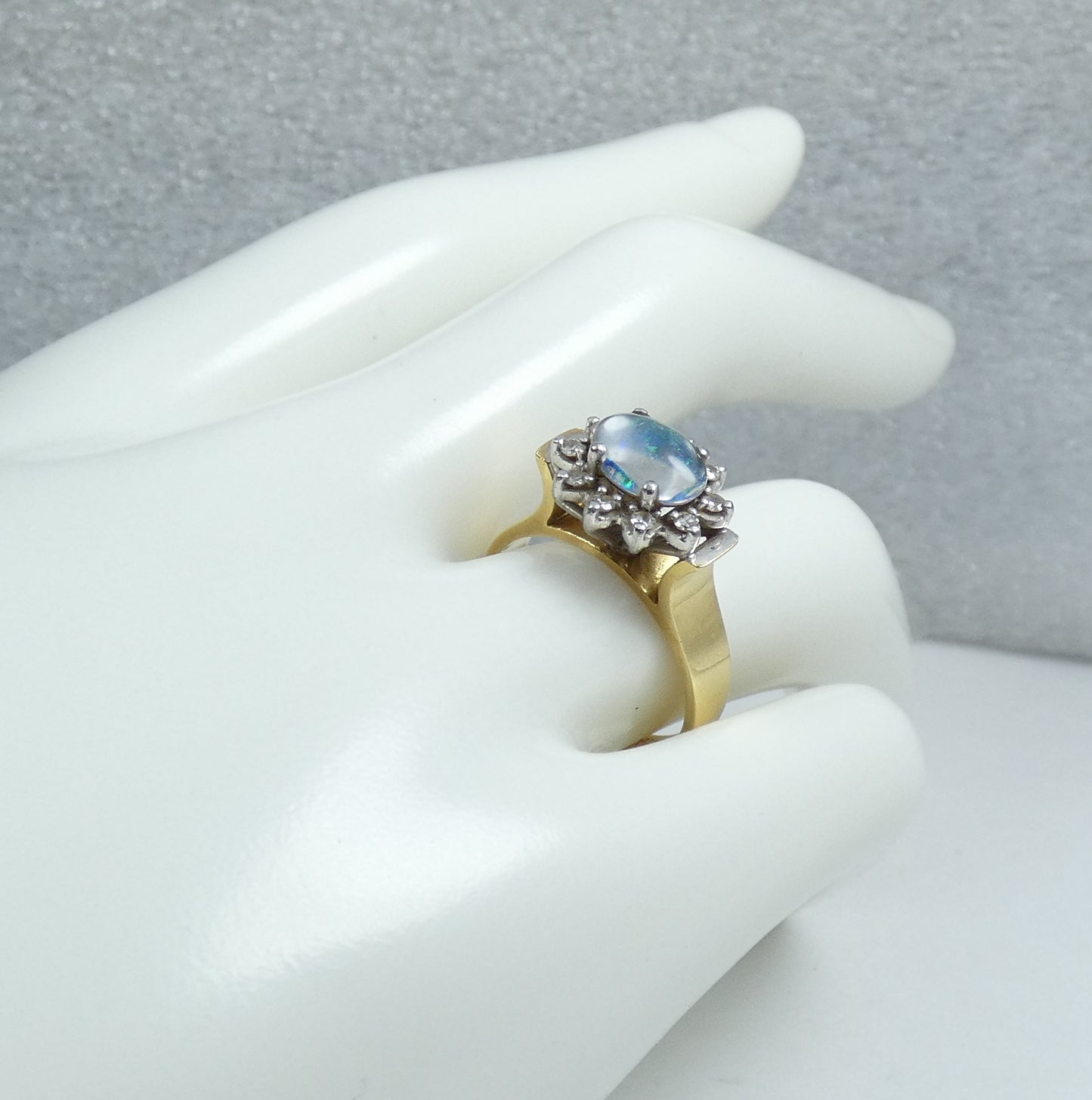 Vintage Solid 18ct Yellow Gold Opal & Diamond Flower Dress Ring Size 7 N 54 Pall