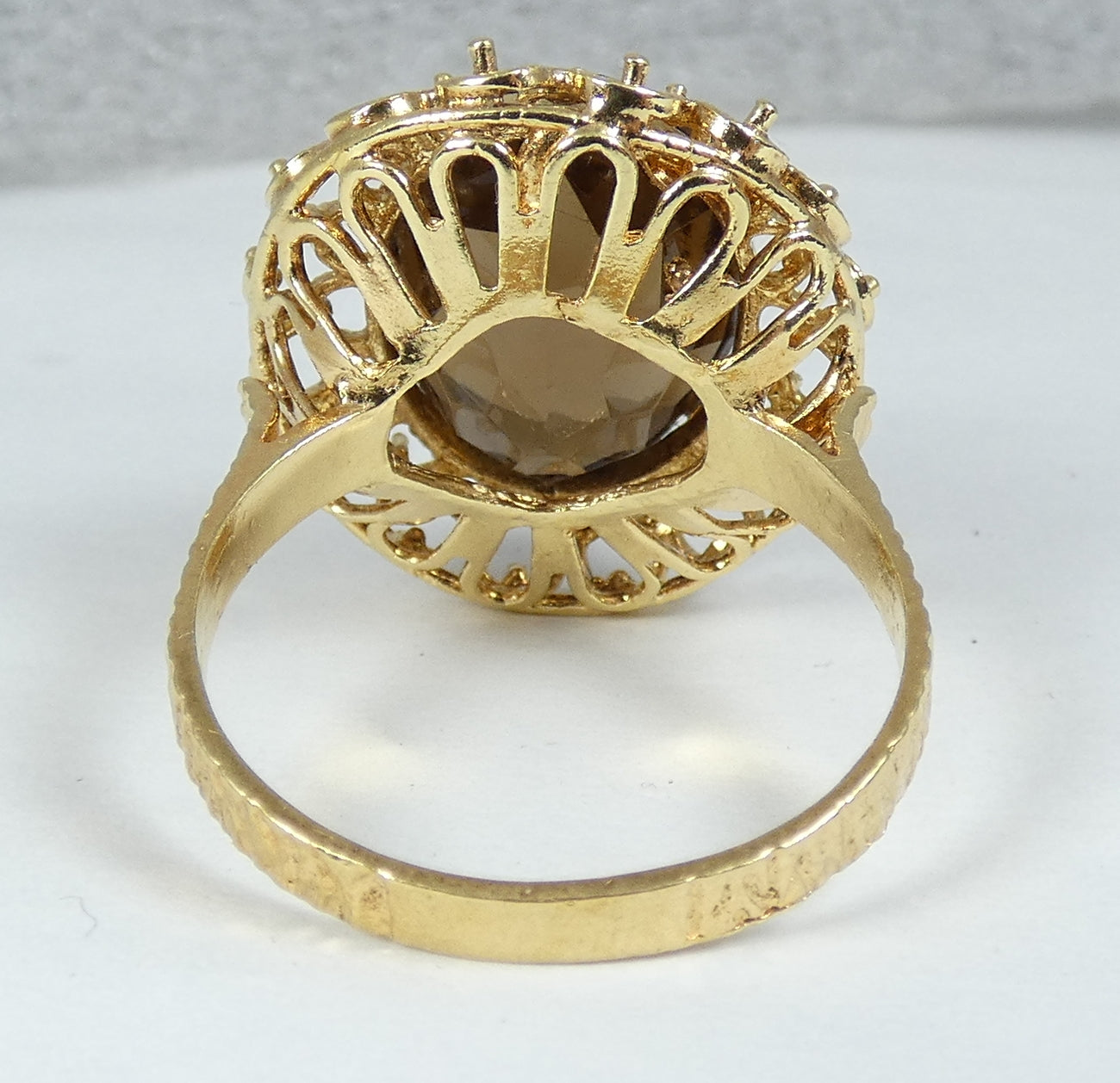 Vintage Italian Solid 18ct Yellow Gold Smoky Quartz Cocktail Ring Size 9 R 59