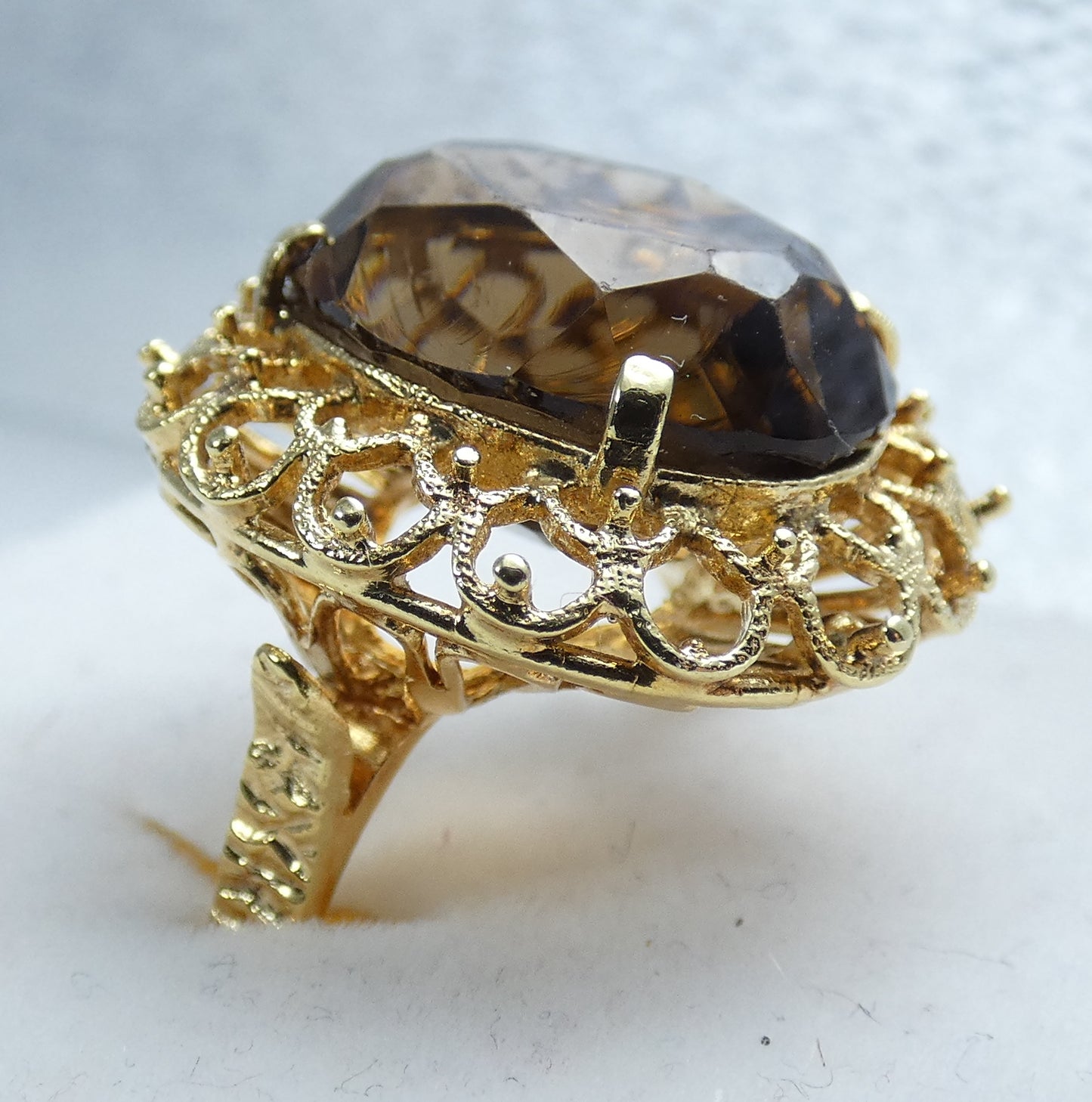 Vintage Italian Solid 18ct Yellow Gold Smoky Quartz Cocktail Ring Size 9 R 59