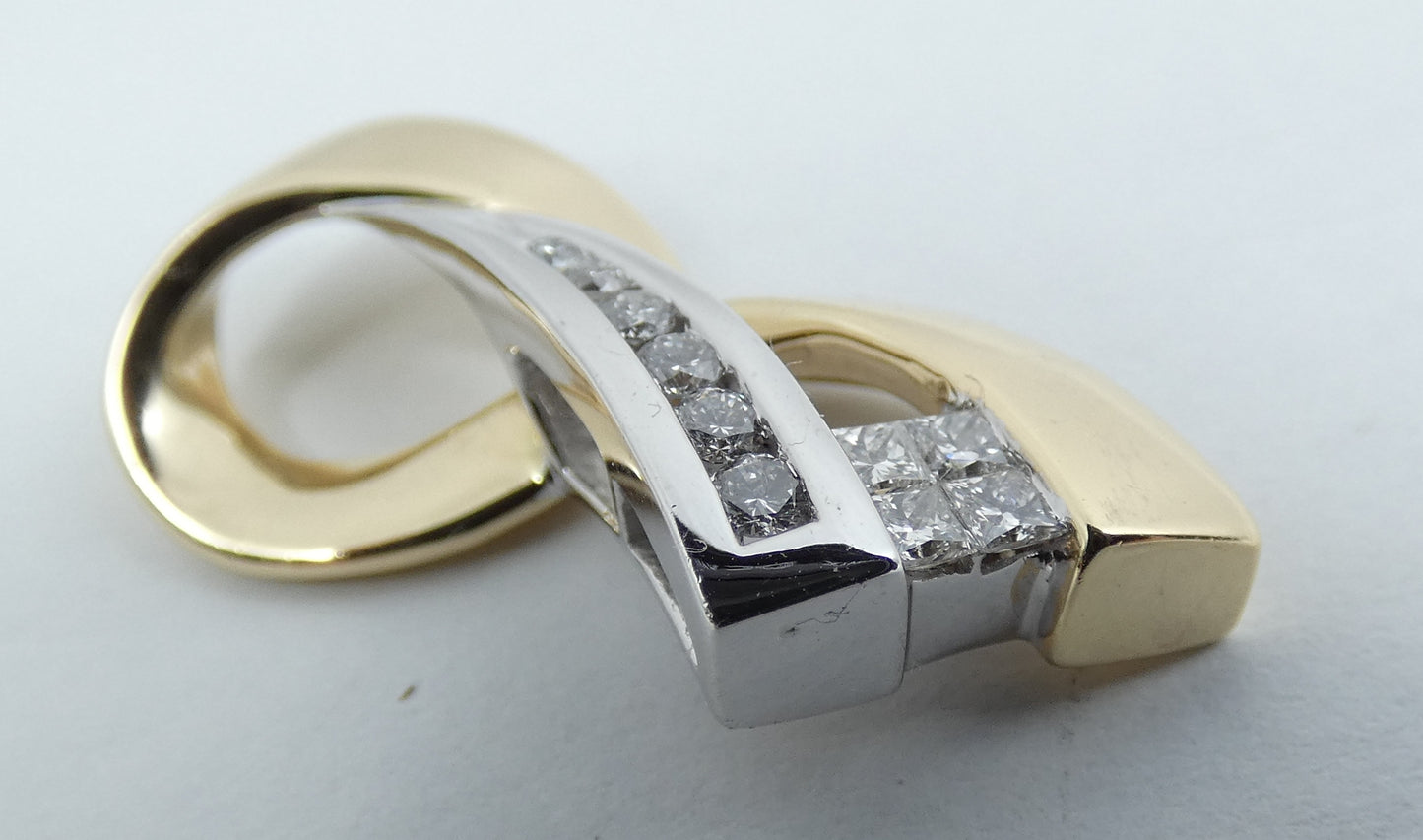 Contemporary Solid 14ct Yellow White Gold 0.17ct Diamond 28mm Necklace Pendant