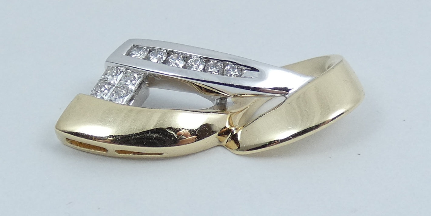 Contemporary Solid 14ct Yellow White Gold 0.17ct Diamond 28mm Necklace Pendant