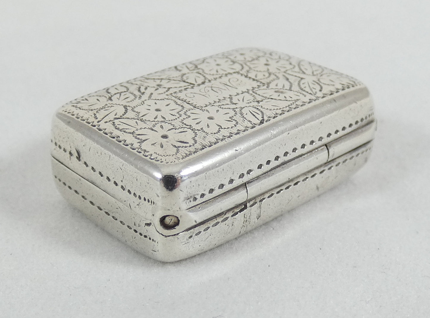 Antique Georgian 1830 Sterling Silver Vinaigrette Perfume Scent Powder Case