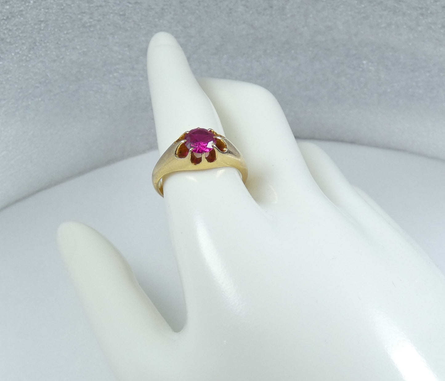 Vintage Heavy Solid 9ct Yellow Gold Pink Red Ruby Signet Dress Ring Size 10 T 61