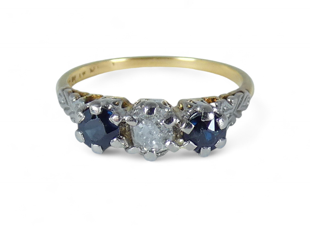 Antique Vintage 18ct Yellow Gold Sapphire & Diamond Dress Wedding Ring 7.5 O 55
