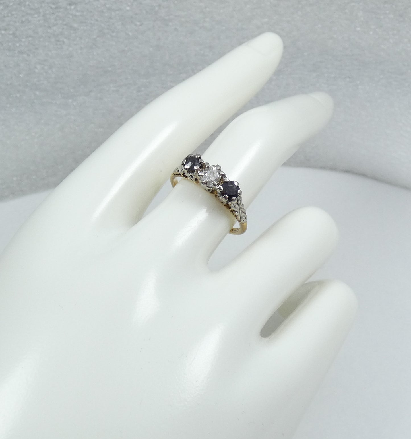 Antique Vintage 18ct Yellow Gold Sapphire & Diamond Dress Wedding Ring 7.5 O 55