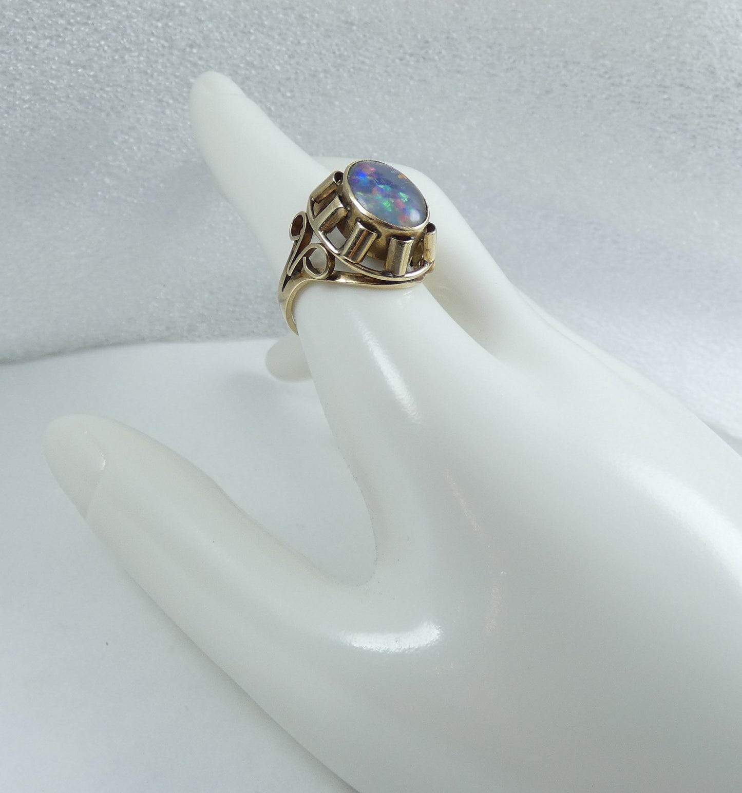 Vintage Large Solid 9ct Yellow Gold Opal Cocktail Dress Ring Size 7.5 O 55 6gm