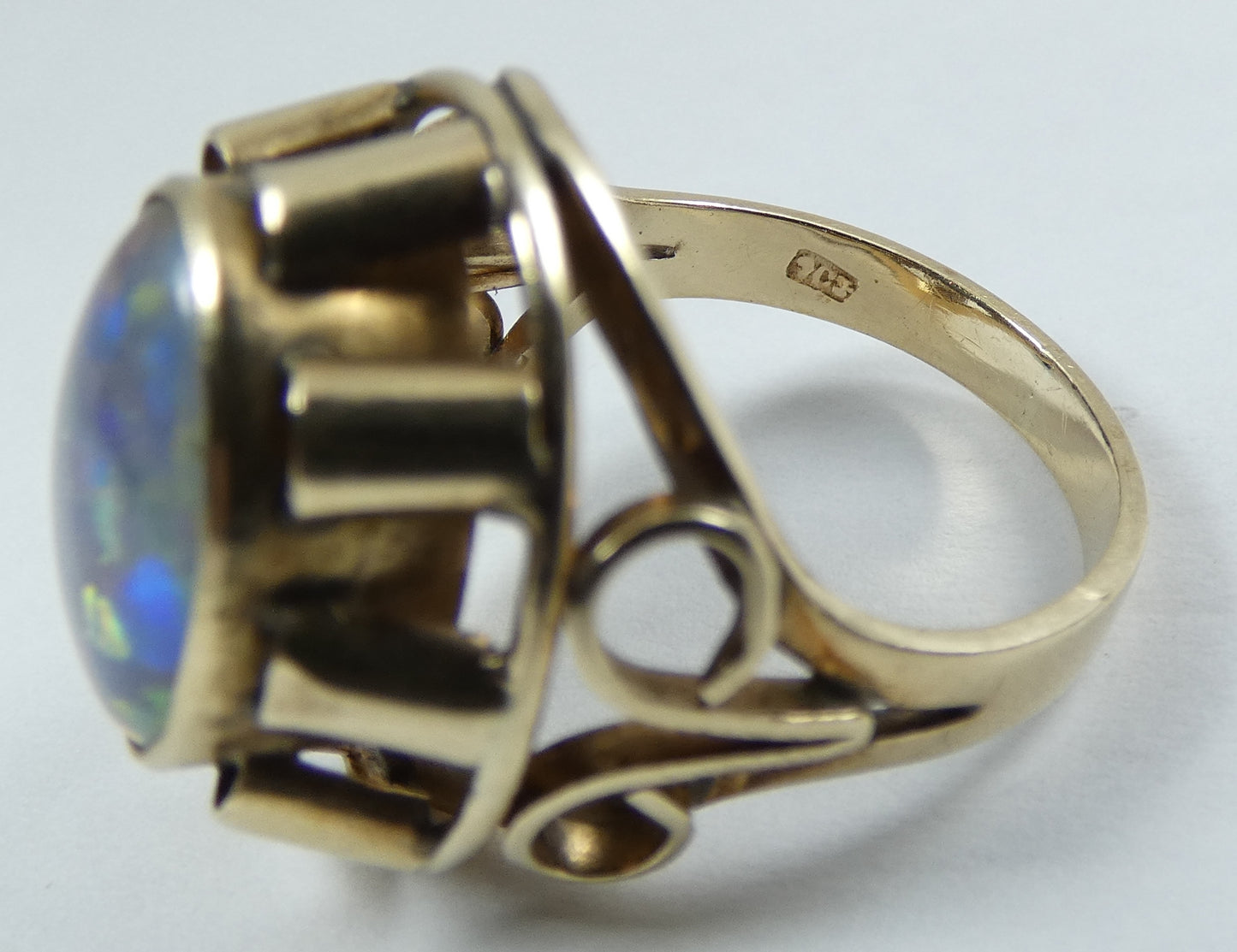 Vintage Large Solid 9ct Yellow Gold Opal Cocktail Dress Ring Size 7.5 O 55 6gm