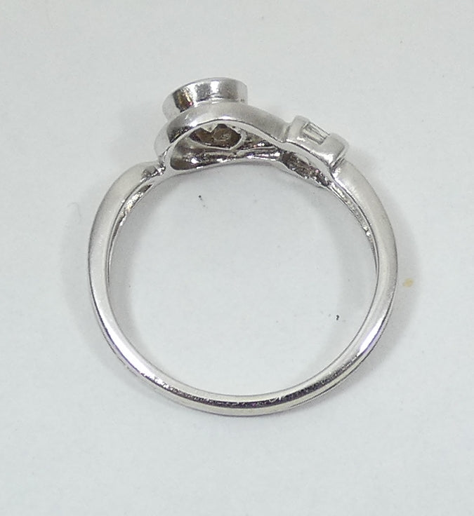 Vintage Solid 18ct White Gold 0.2ct Diamond Buckle Dress Ring Size 5.5 K 50 750