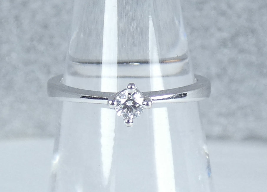 Solid 18ct White Gold 0.15ct Diamond Solitaire Engagement Dress Ring Size 5 J 49