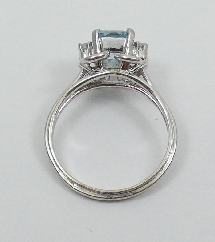 Solid 18ct White Gold 1ct Aquamarine & Diamond Dress Scroll Ring Size 6.5 M 52