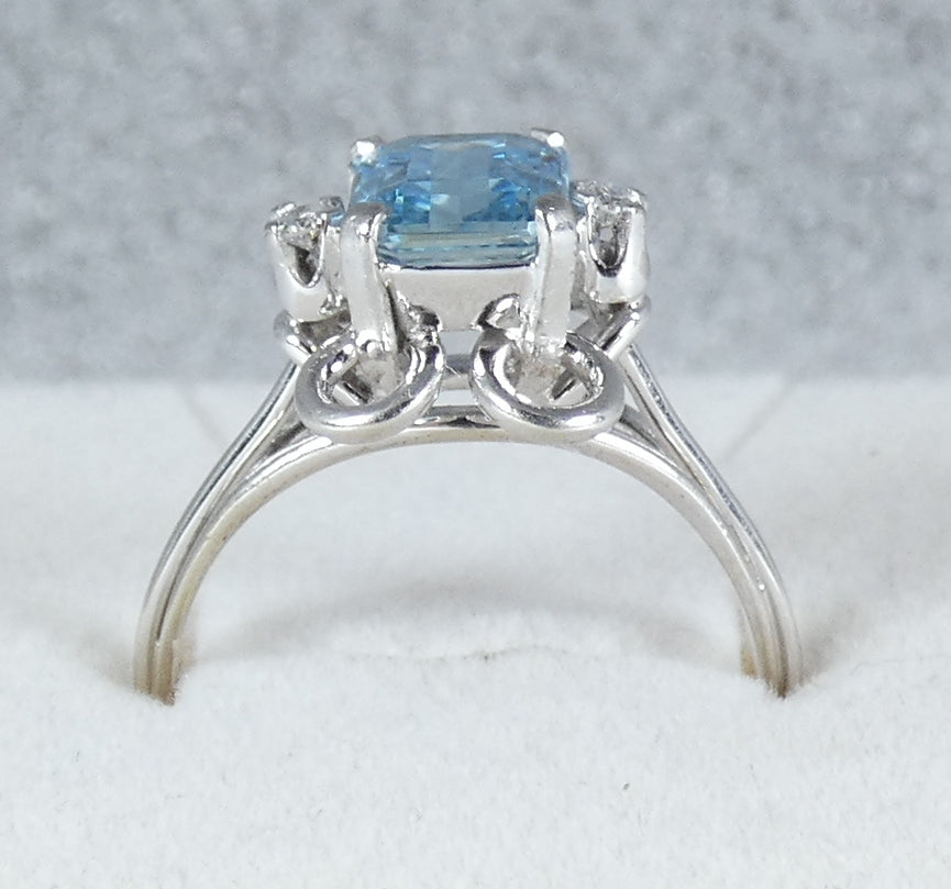 Solid 18ct White Gold 1ct Aquamarine & Diamond Dress Scroll Ring Size 6.5 M 52
