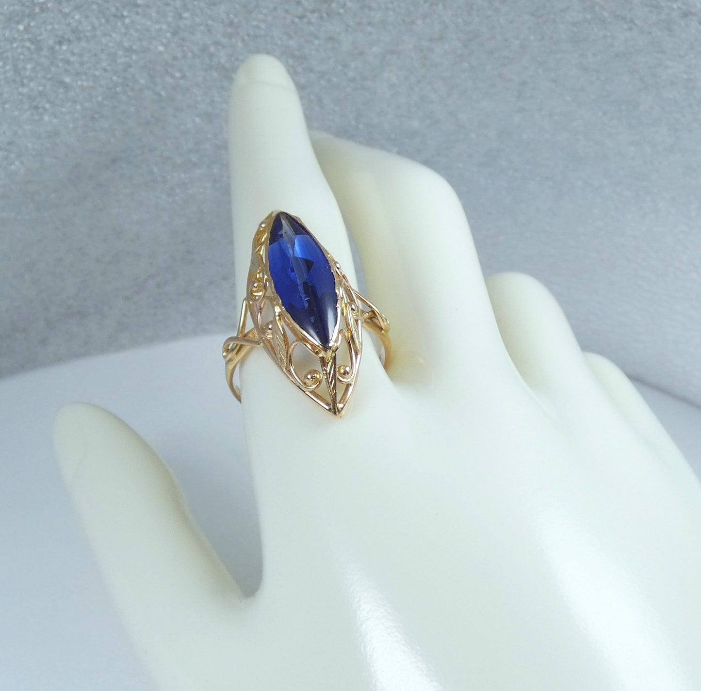 Vintage Large 14ct Yellow Gold Marquise Sapphire Navette Cocktail Ring 11.5 W 65