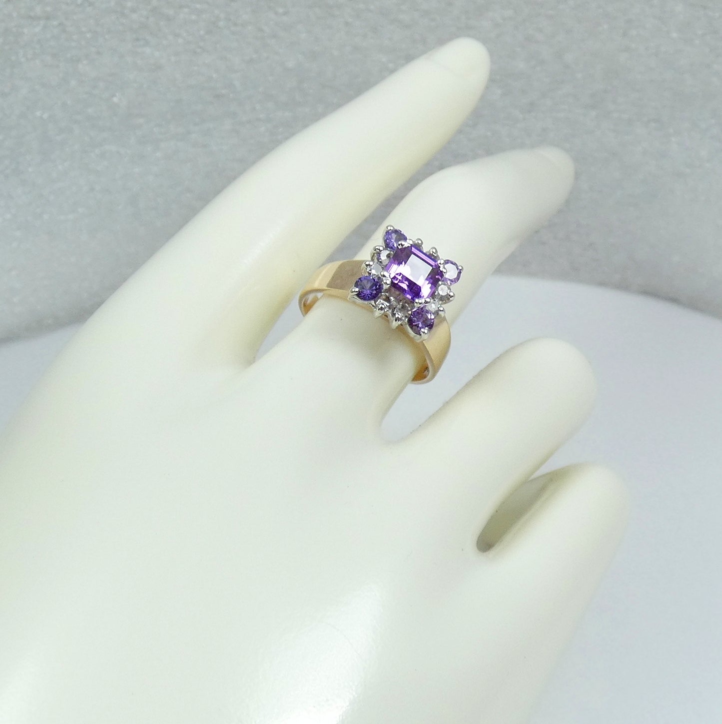 Vintage Solid 9ct Yellow Gold Purple Sapphire Spinel Cluster Dress Ring 7.5 O 55