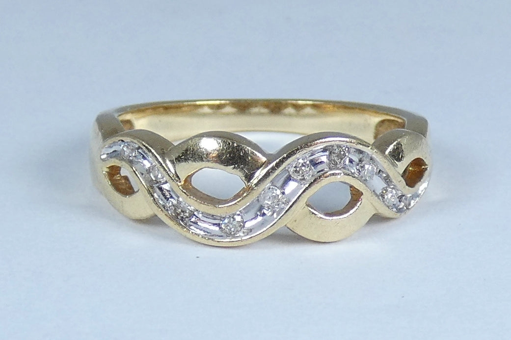 Solid 9ct Yellow Gold & Diamond Twist Swirl Crossover Dress Ring Size 8 P 56