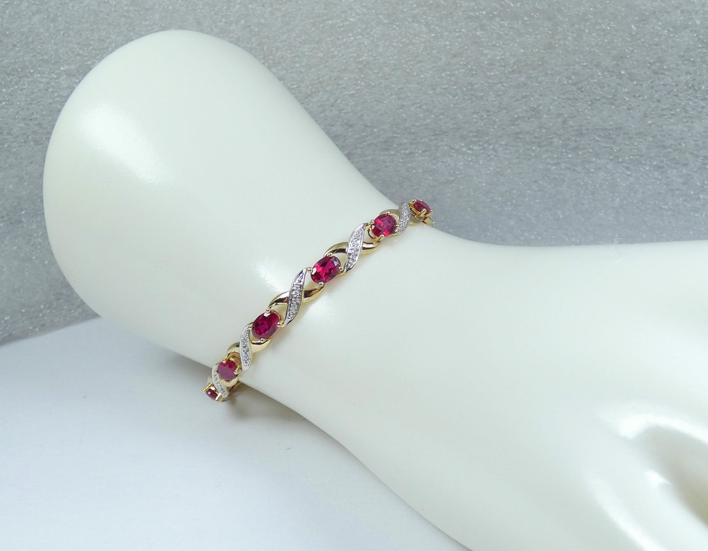 Solid 9ct Yellow Gold Ruby & Diamond 19.5cm Panel Link 7.5" Chain Bracelet Oval