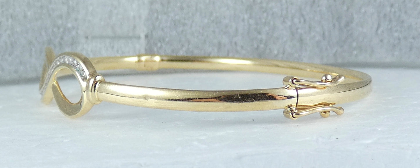 Solid 9ct Yellow Gold & Diamond Infinity Crossover Hinged Bangle Xover Bracelet