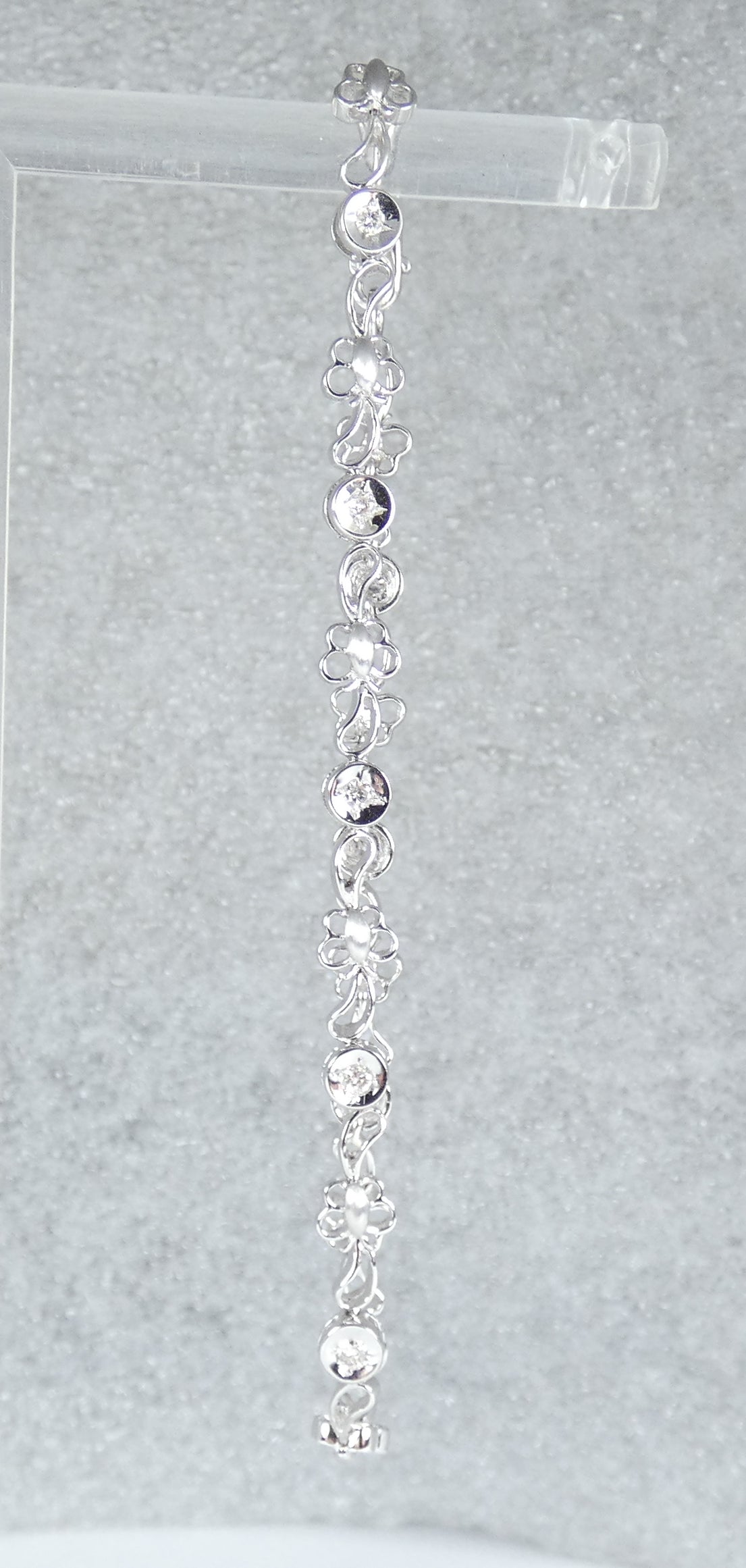 Solid 18ct White Gold & 0.5ct Diamond Butterfly Panel 17.5cm 7.5" Chain Bracelet