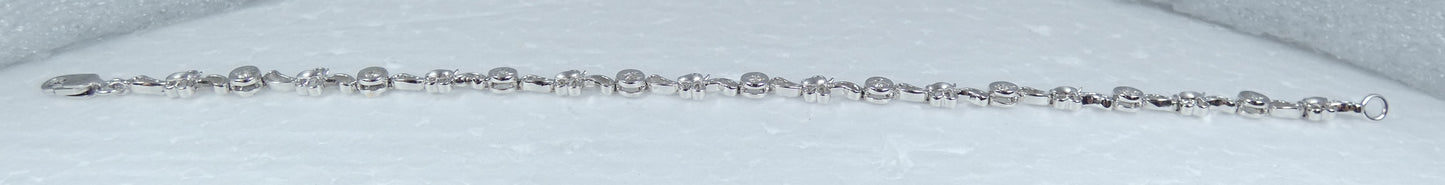 Solid 18ct White Gold & 0.5ct Diamond Butterfly Panel 17.5cm 7.5" Chain Bracelet