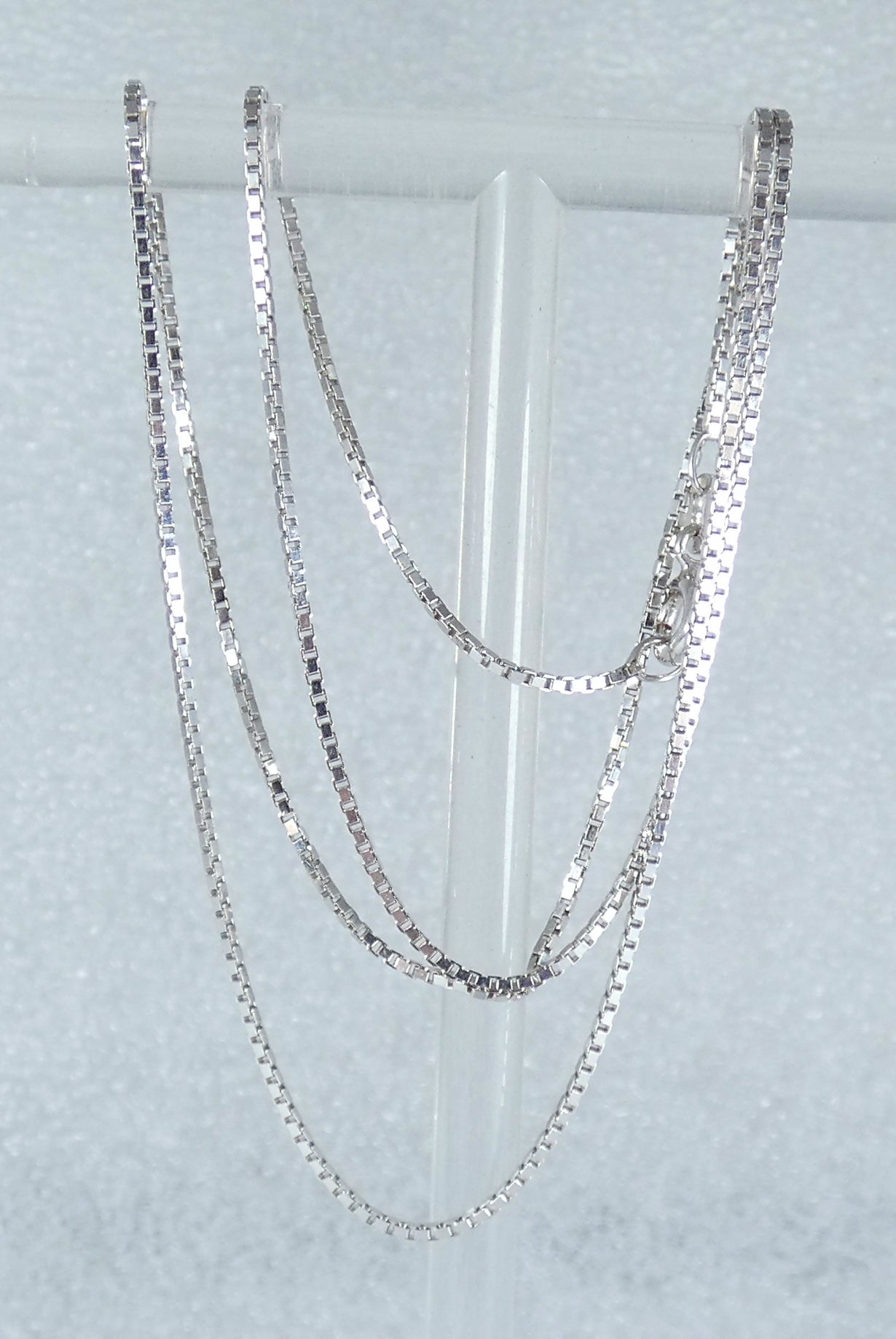 Italian Solid 9ct White Gold 1mm Box Link 45cm 17.5" Chain Necklace Bolt Clasp